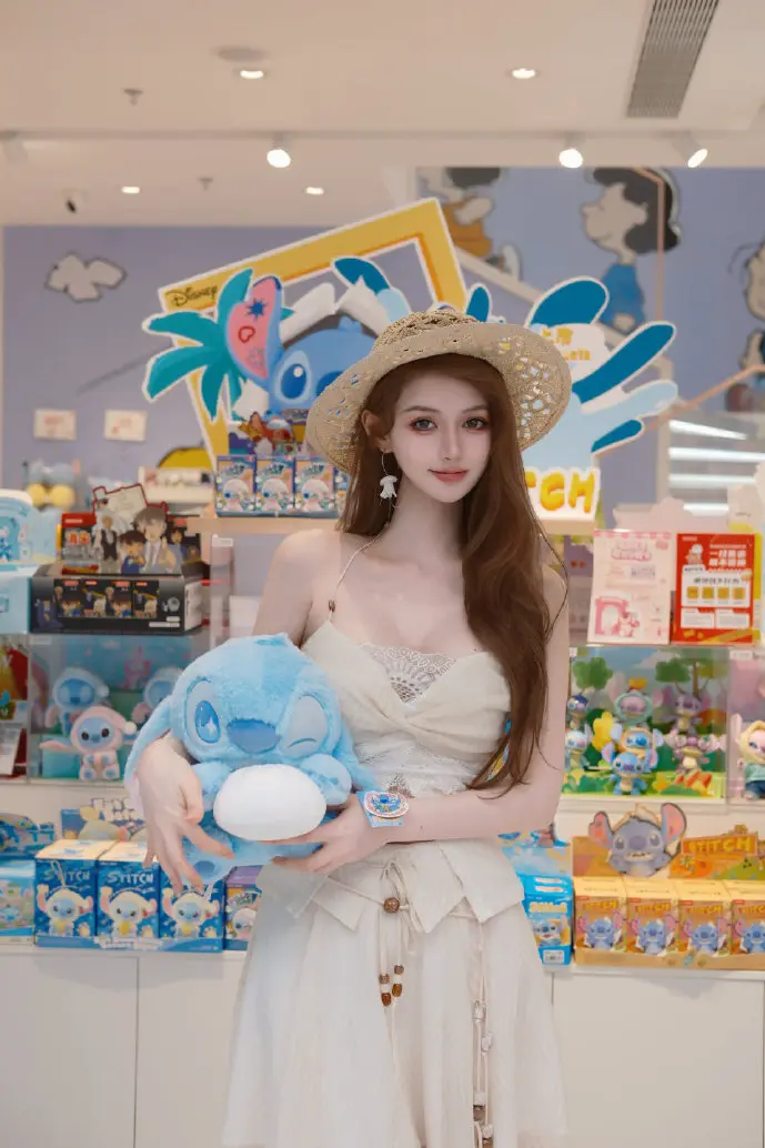 范海辛手游角色形象